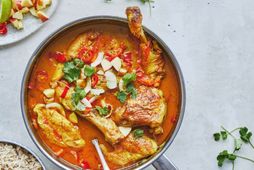 Kjúlli í kókos-karrý gefur manni vatn í munninn.