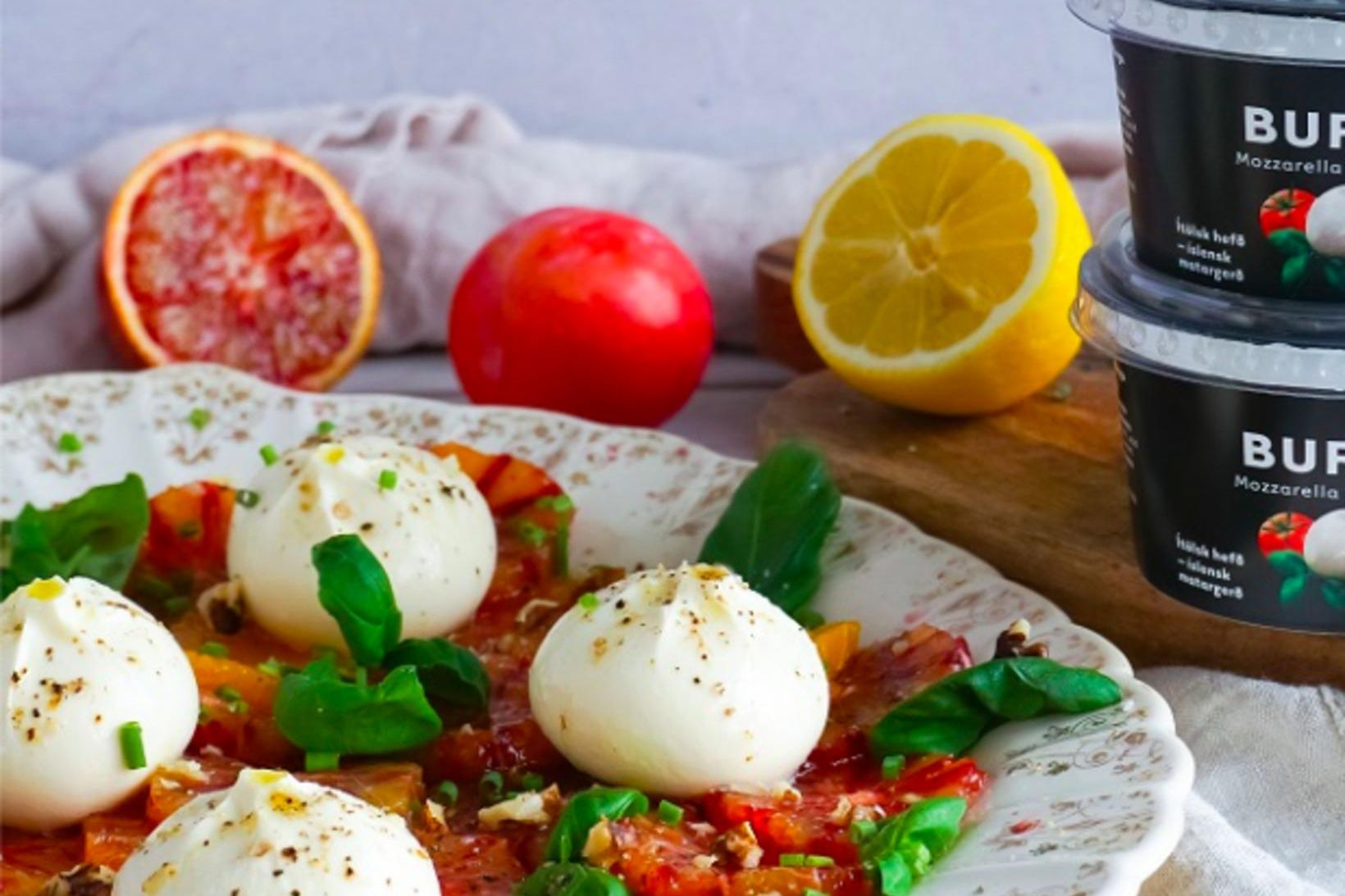 Ómótstæðilega gott salat með burrata-osti og appelsínum sem boðar komu …